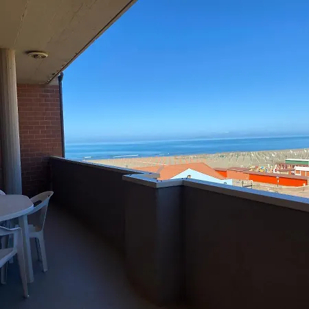 Eden Apartment *