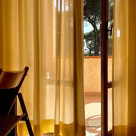 Eden Apartment *